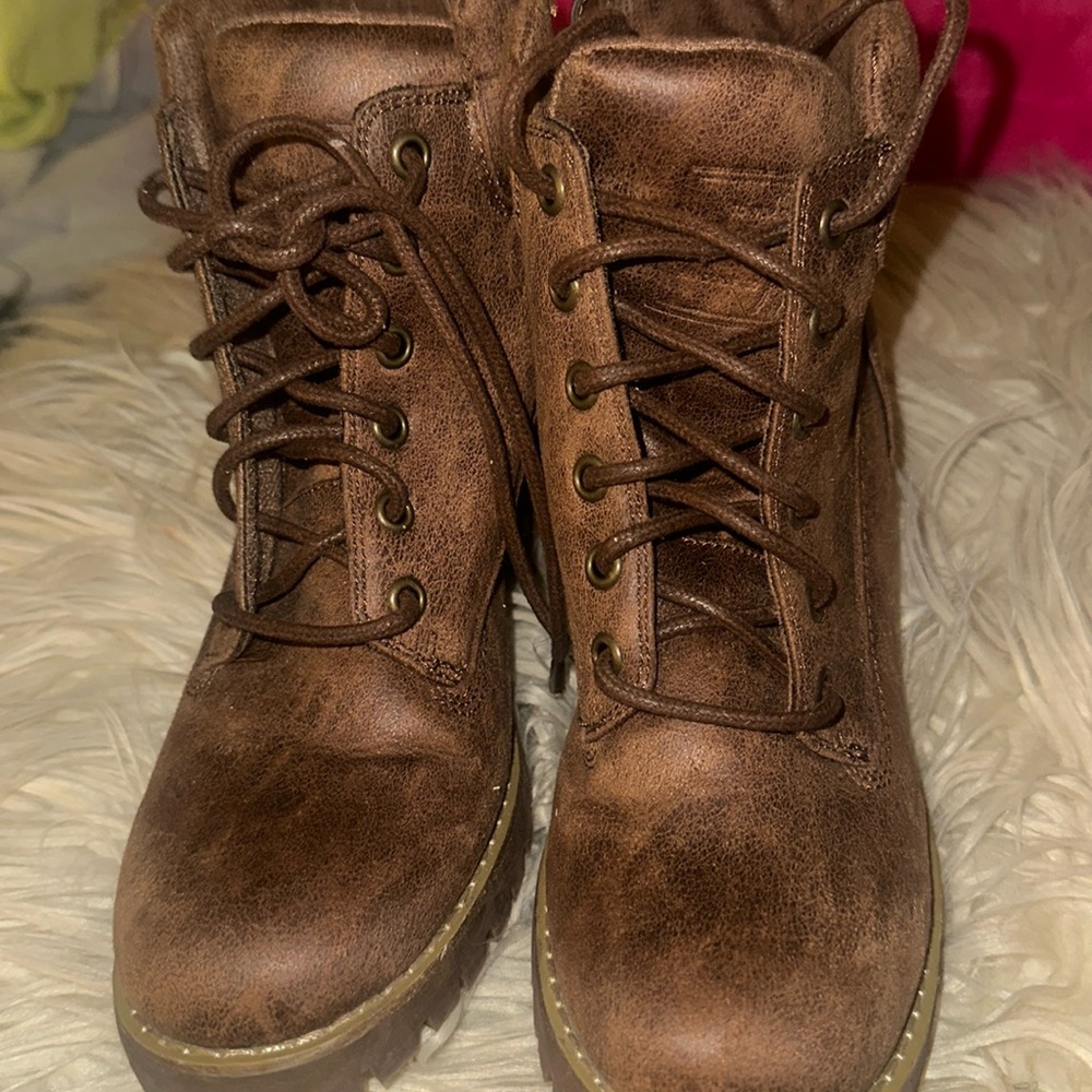 Brown boots